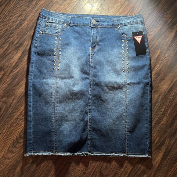 BE GIRL Blue Denim Western Style Skirt NWT/SIZE XL - Picture 7 of 7